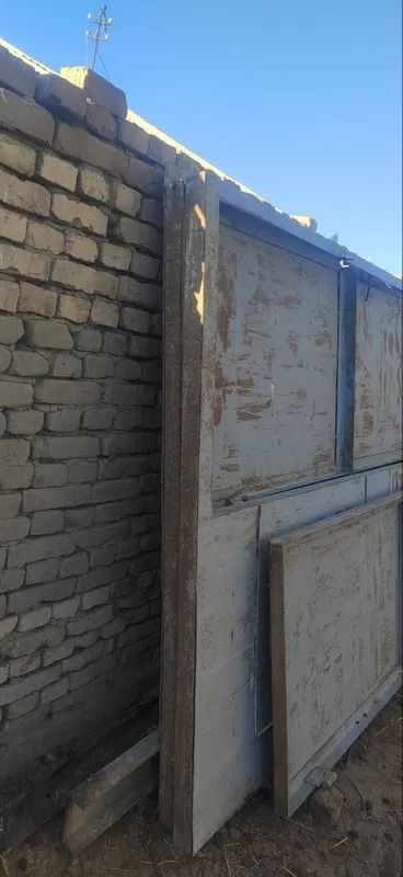 Darvoza sotiladi 4×3 qalinligi 0.2 ogirlik 1 tonnacha chiqadi 1