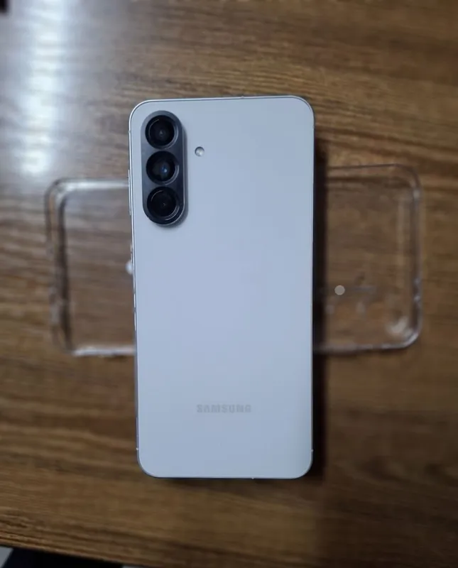 Samsung A56 5G 12/256 3 Samsung A56 5G 12/256 3