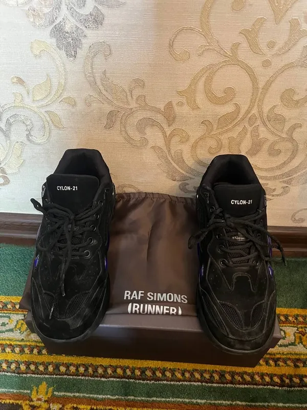 Raf simons Cylon-21