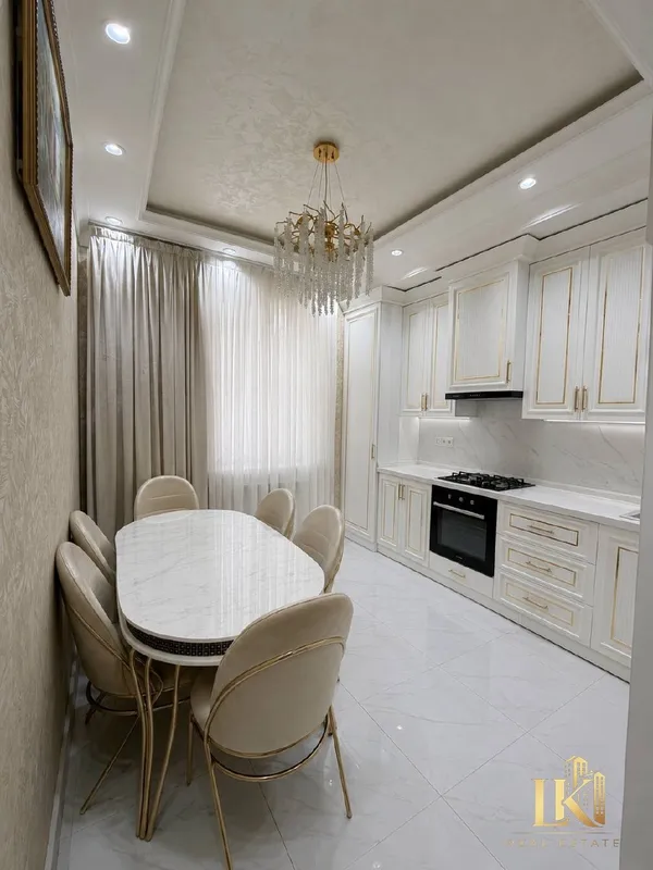 Mashxadi Residence turar-joy majmuasida yevrota’mirli zamonaviy dupleks 9