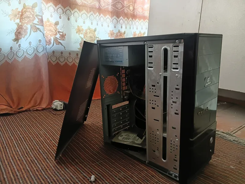 Системный блок для офиса, память 320 ГБ, состояние среднее 1 Системный блок для офиса, память 320 ГБ, состояние среднее 1