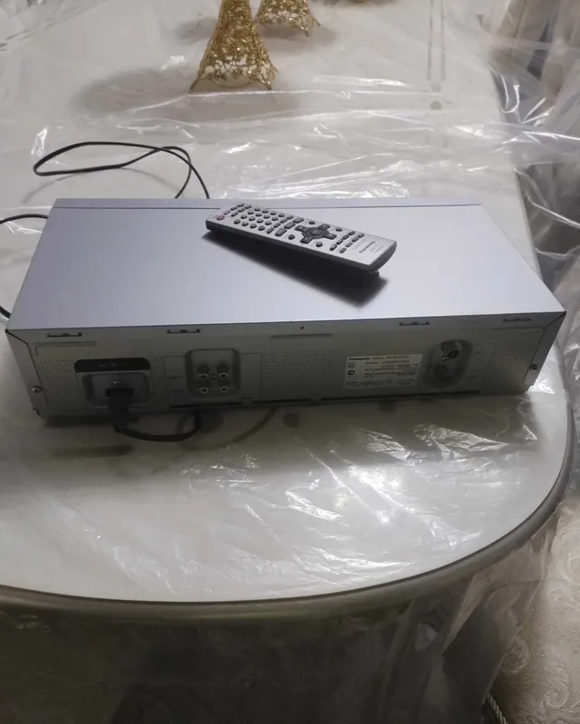 Видеомагнитафон Panasonic 2 Видеомагнитафон Panasonic 2