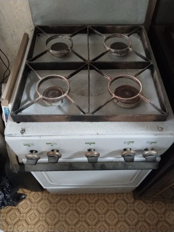 Газовая плита б/у — фото 1