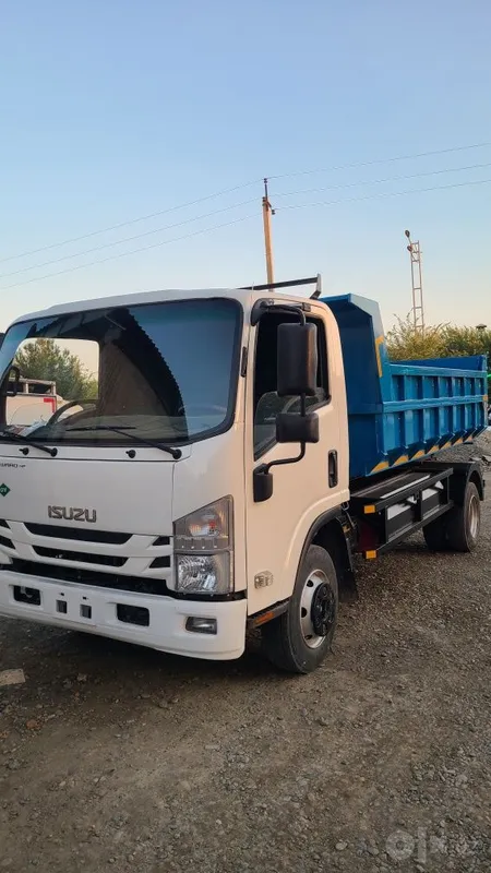 Самосвал Isuzu 5 т 4 Самосвал Isuzu 5 т 4