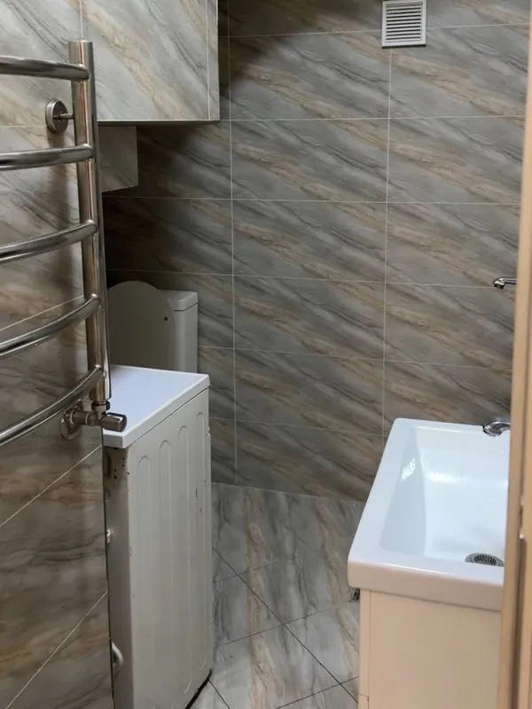 Замонавий коттедж сотилади, 2 каватли, 4 хонали (Hi-tech услубида) — фото 4