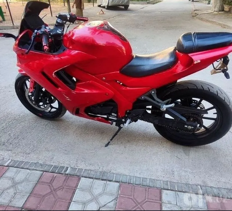 Мотоцыкл Ducati corse 3 Мотоцыкл Ducati corse 3
