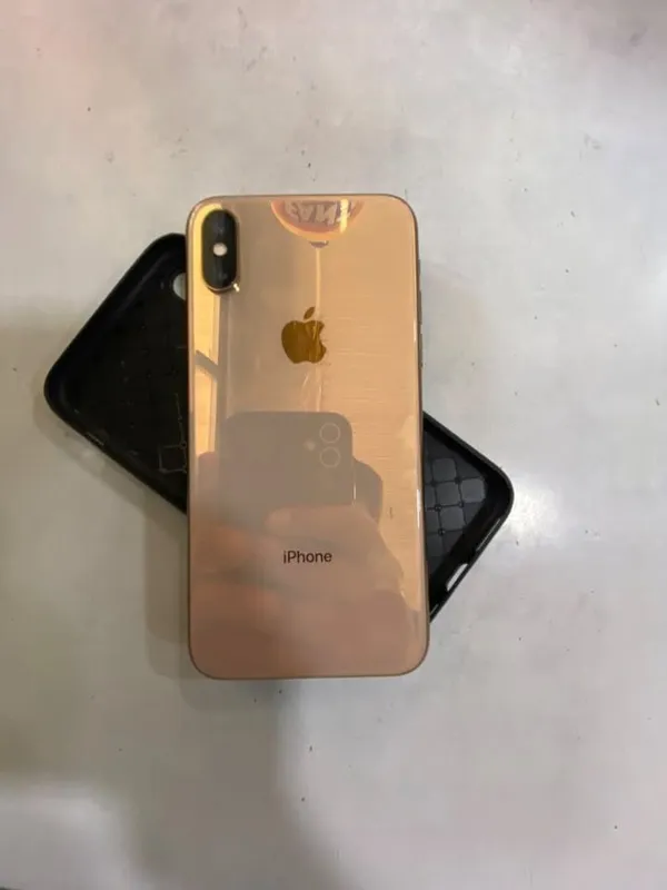 Telefon sotladi srochna 3 Telefon sotladi srochna 3