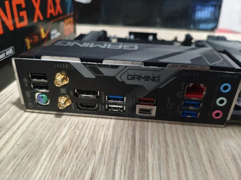 Мощный комплект Ryzen 7 7700x B650 Gigabyte Ax WiFi gaming 2
