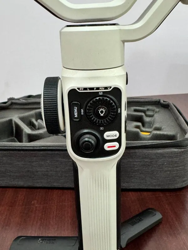 Стабилизатор Zhiyun Smooth 5S Combo 4