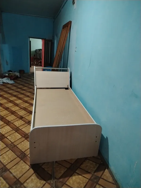 krachatchalar sotiladi krachatchalar sotiladi