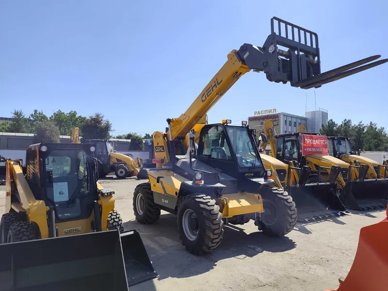 Телескопический погрузчик GEHL TX 408 Телескопический погрузчик GEHL TX 408