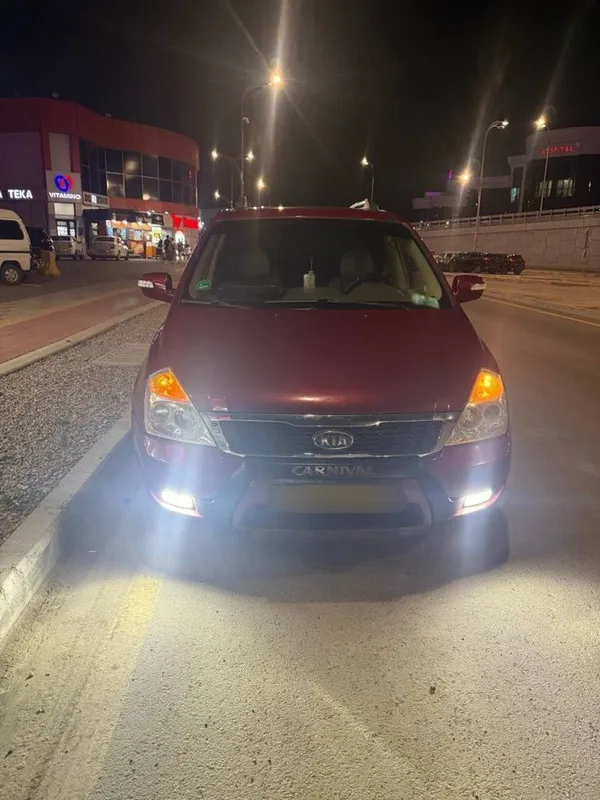 Kia Carnival 2006, самый длинный кузов, срочно 4 Kia Carnival 2006, самый длинный кузов, срочно 4