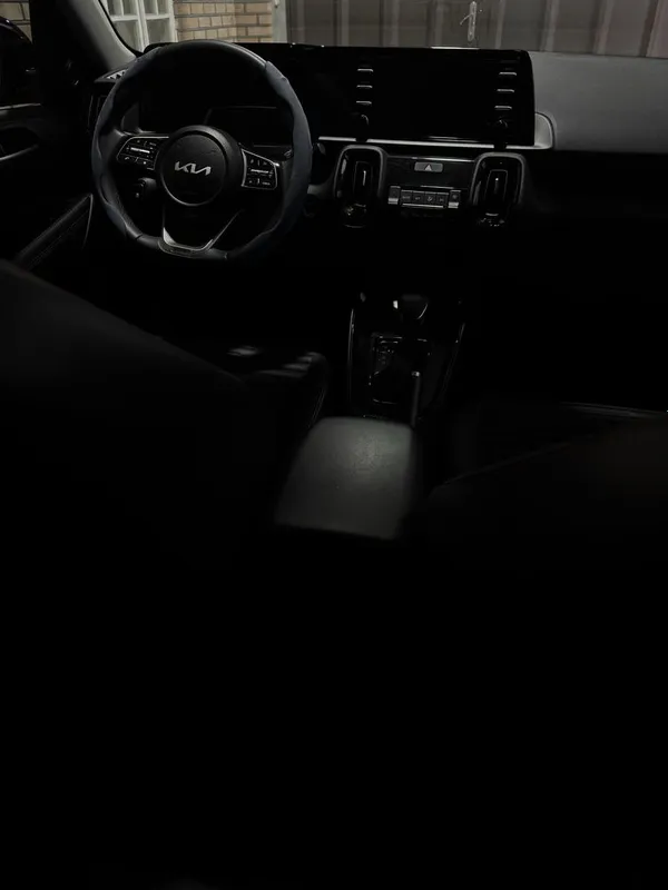 KIA SONET FULL POZITSIA 11800 пробег, состояние идеальное — фото 4