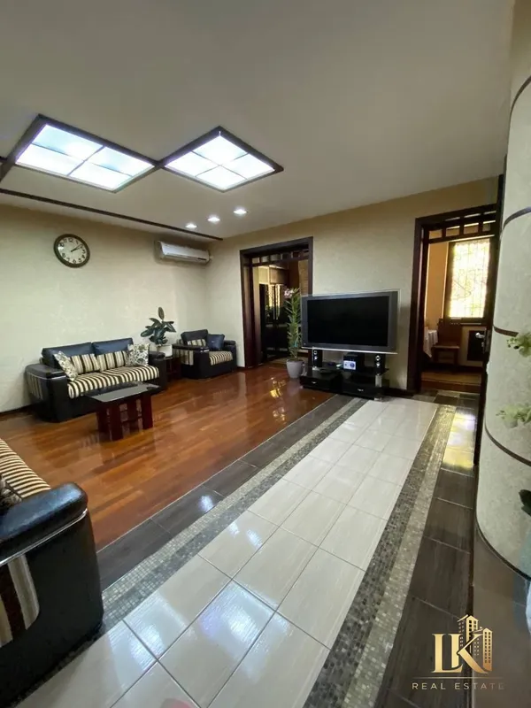 Продаётся 4-комнатная квартира, 120 м², Мирабадский район (ул. Афросиаб) 3
