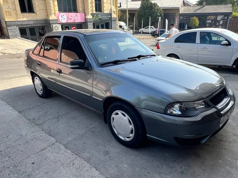 Срочно продаётся автомобиль 2 Срочно продаётся автомобиль 2
