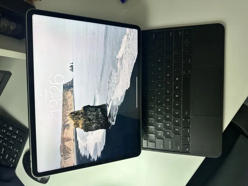 iPad Pro 12.9 M2 (6-е поколение) 128 GB, SimCard+ Wifi 3 iPad Pro 12.9 M2 (6-е поколение) 128 GB, SimCard+ Wifi 3