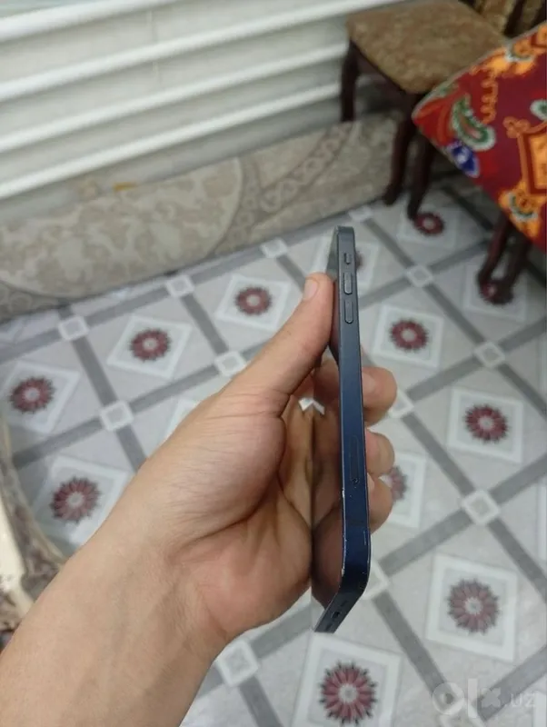 Iphone 12 sotiladi srochna 64tali 3 Iphone 12 sotiladi srochna 64tali 3