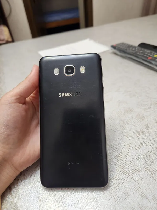 Продам Samsung J7. В хорошем состоянии, работает отлично 3 Продам Samsung J7. В хорошем состоянии, работает отлично 3