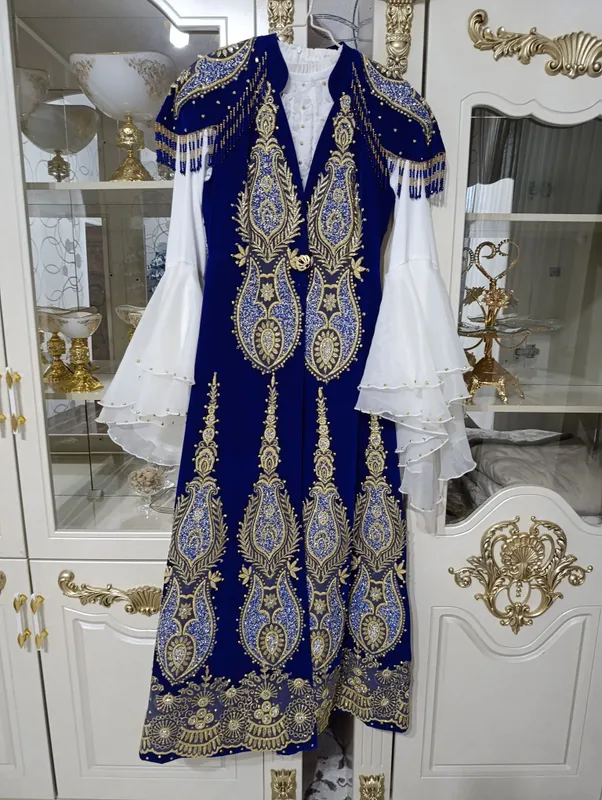 Sotiladi komplekt 550ming kelishiladi razmeri-48