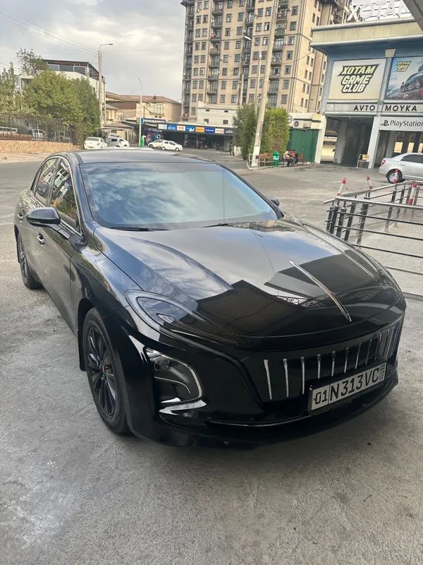 Hongqi EQM 5 sotiladi 500 km — фото 3