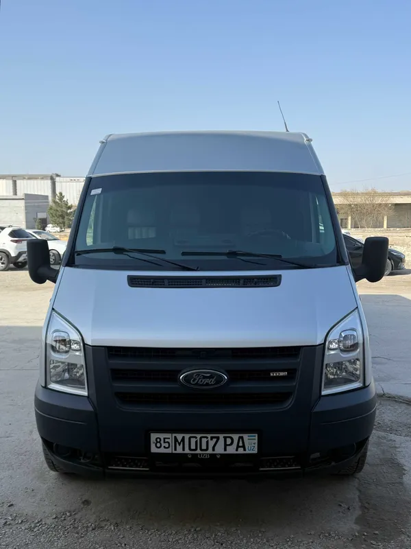 Ford Transit 2009 — фото 1