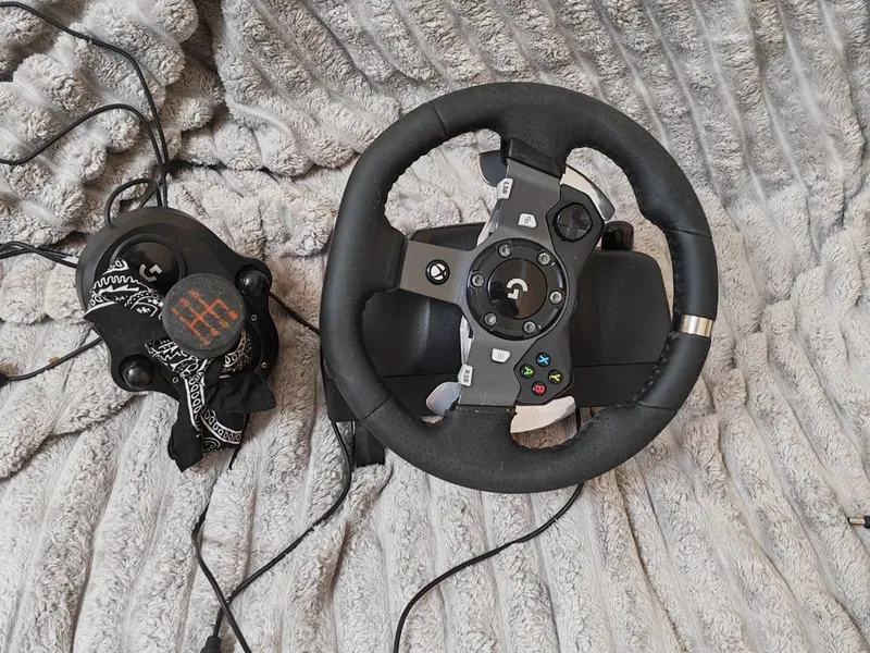 Игровой руль Logitech G920