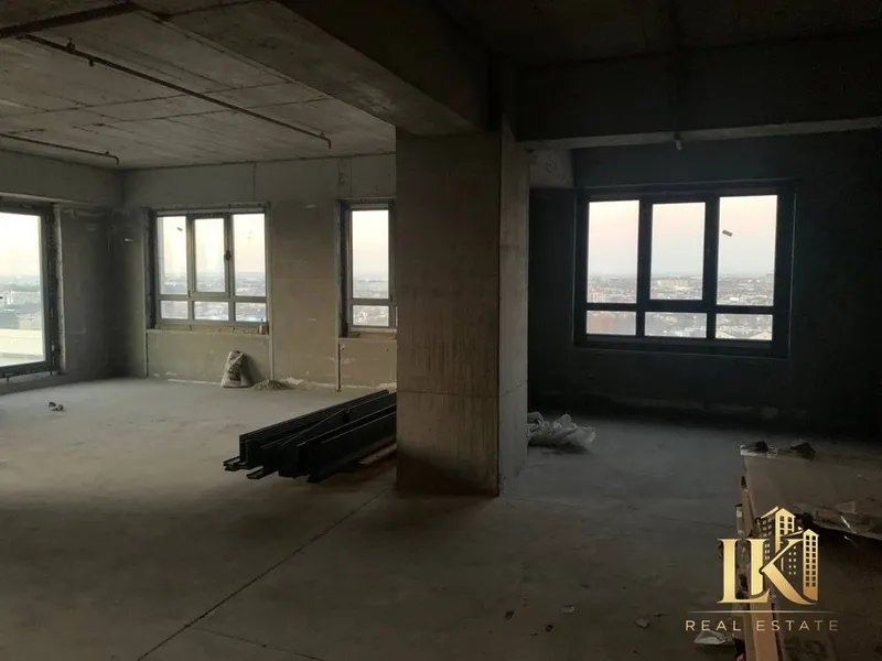 Продаётся 3-комнатная квартира в ЖК Akay City (Дархан) 3