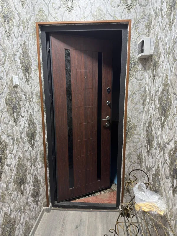 Hamma shaoitlari bilan 8 Hamma shaoitlari bilan 8