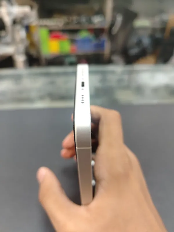 iphone 11 17 pro qilingan 3