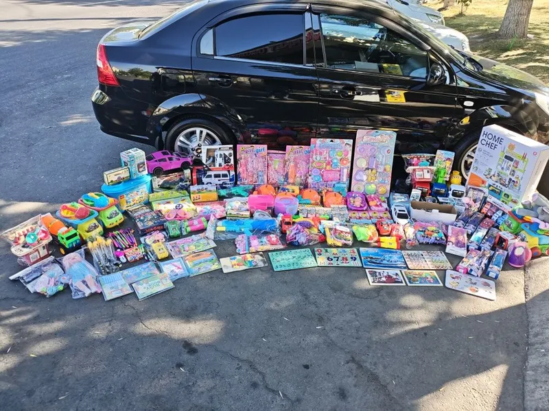 O'yinchola sotiladi srochniga 1