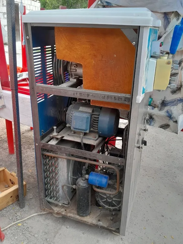 Frezer marojni aparat