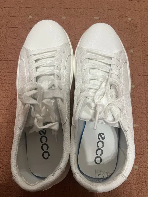 Белые кеды Ecco. 1 Белые кеды Ecco. 1