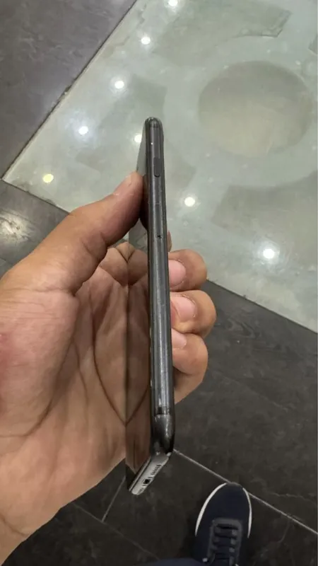 Iphone 7 qora 128 gb 3 Iphone 7 qora 128 gb 3