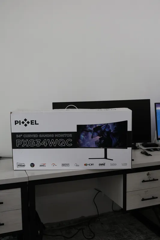 Pixel 34" Curved Gaming Monitor | WQHD (2560×1440) 7
