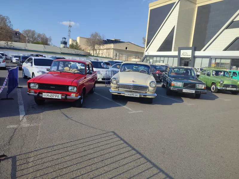 Moskvich 2140 sotiladi, VAZ 5 pog‘onali КПП, yoki ayirboshlash 2 Moskvich 2140 sotiladi, VAZ 5 pog‘onali КПП, yoki ayirboshlash 2