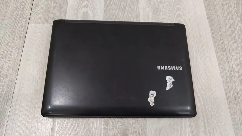 Samsung netbook срочно продаётся 3 Samsung netbook срочно продаётся 3