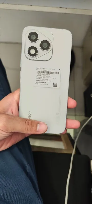 Honor 400 lite. ideal
