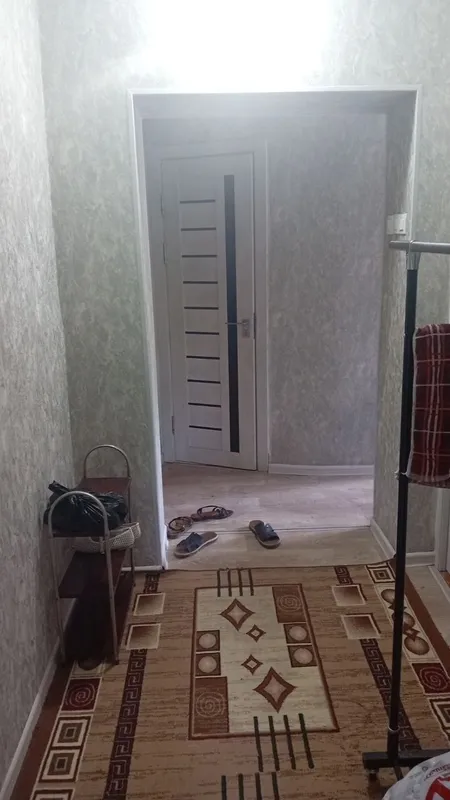 Сдаётся квартира на Чиланзаре 20квартале всем 1*2комнатная 350$сем — фото 2