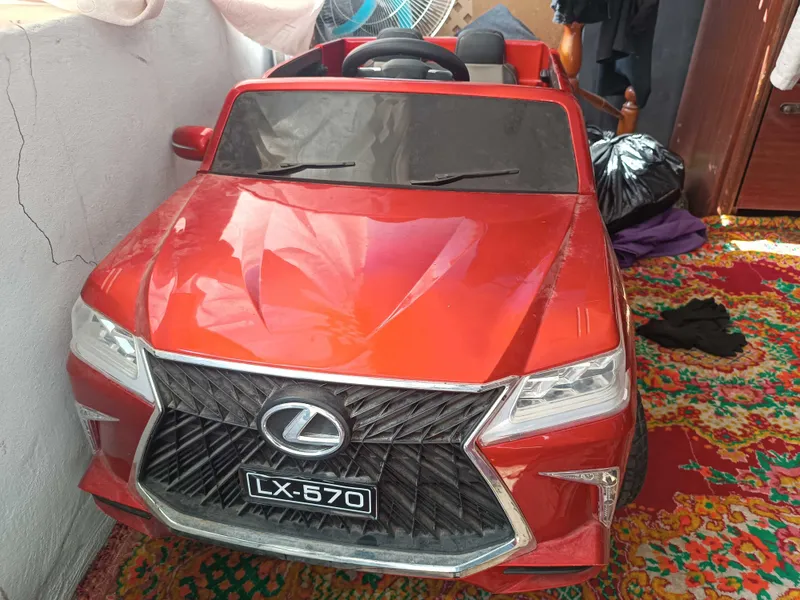 Lexus detskiy mashina Lexus detskiy mashina