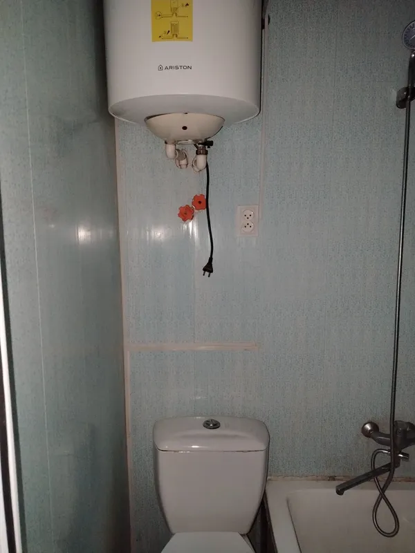 Bir xonali uyni ijaraga qoyamiz 1 Bir xonali uyni ijaraga qoyamiz 1