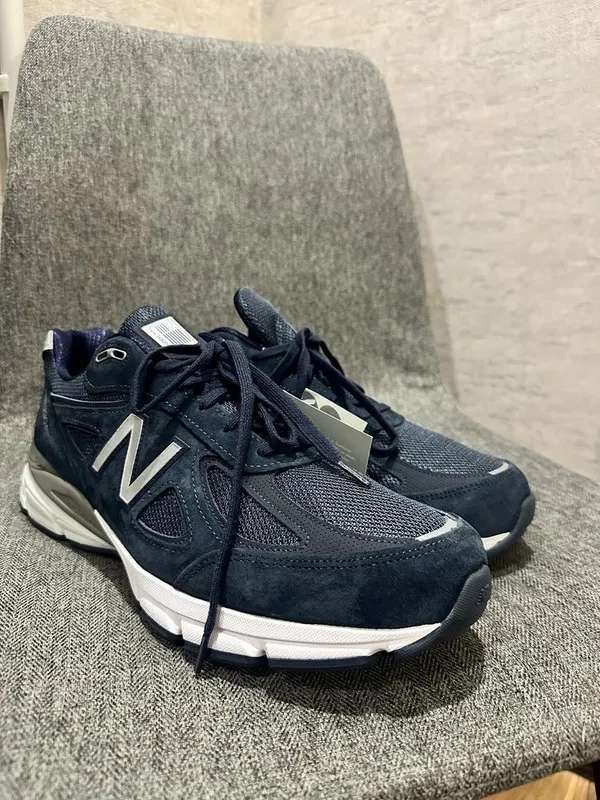 Продам New Balance 990 (v4) / новые / USA оригинал — фото 1 Продам New Balance 990 (v4) / новые / USA оригинал — фото 1