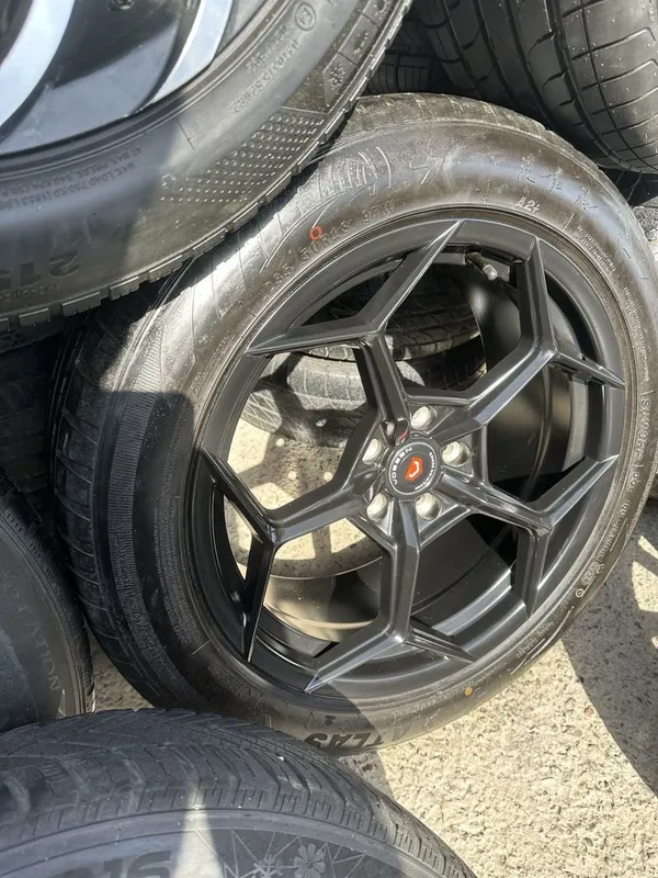 BMW diska balon diska yangi 4 BMW diska balon diska yangi 4