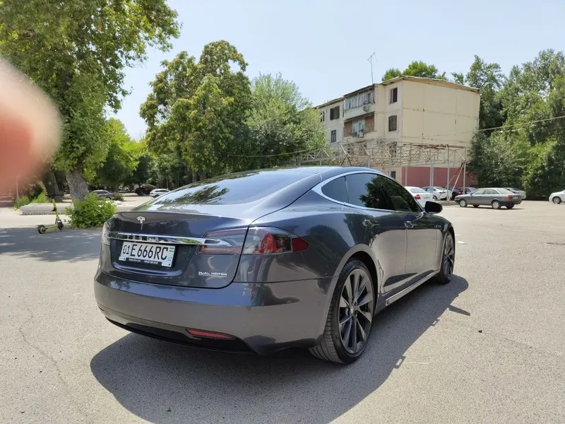 Tesla Model S 2020 perfomance p100d — фото 3