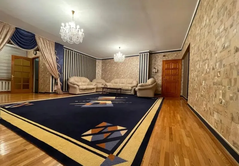 Yashnobod tumani Kadeshev oldida 3 x.li Maklersiz 1