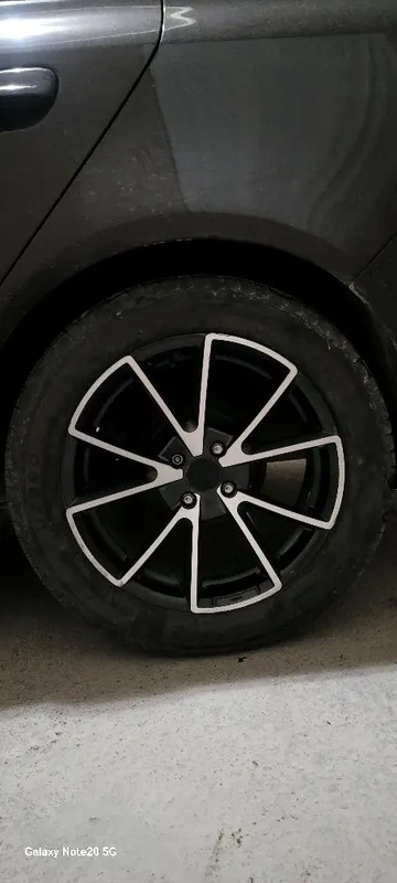 Diska r 17 sotiladi