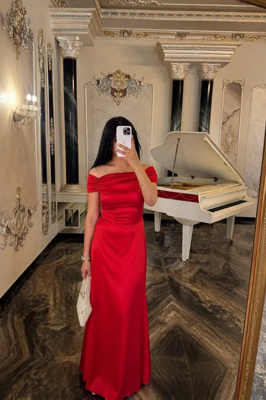 Nejniy vechirniy ko‘ylak  elegant qizlarga mos M L