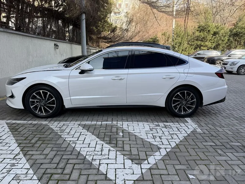 Hyundai Sonata 2022г 66тыс км 2 Hyundai Sonata 2022г 66тыс км 2