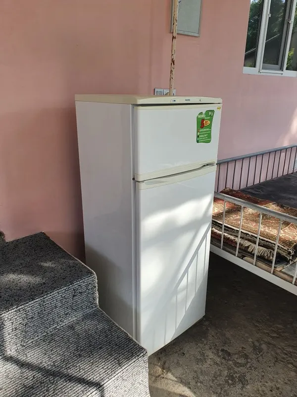 Продаётся холодильник 3 Продаётся холодильник 3