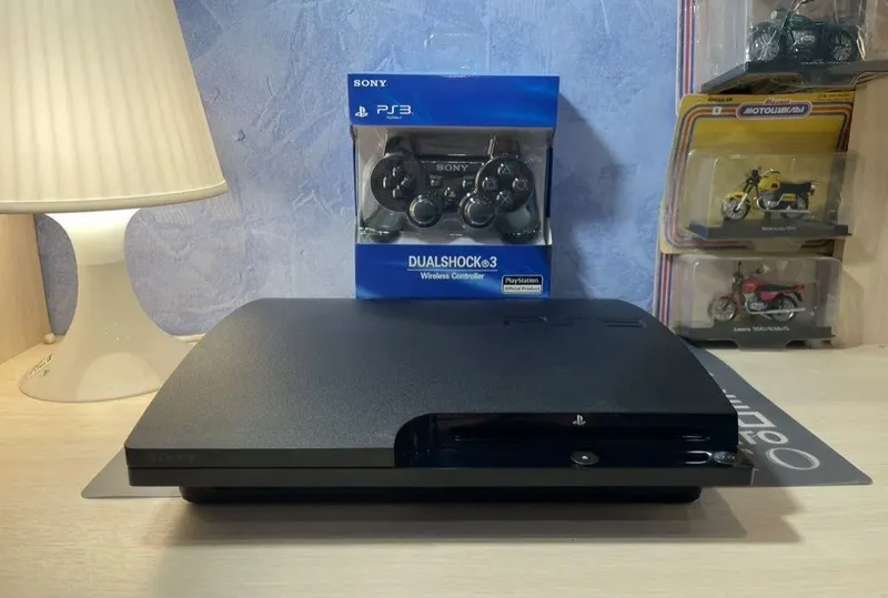 Ps3 Slim 256 gb. 1 шт. пульт. 2 Ps3 Slim 256 gb. 1 шт. пульт. 2