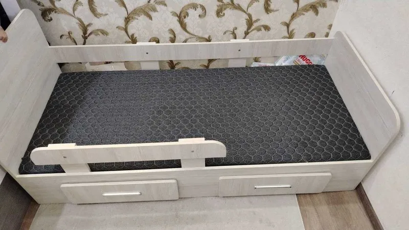 Bolalar uchun krovat: 180x80 sm